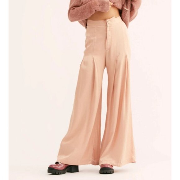 Free People Pant Size 4 Wide Leg Trouser Glow in the Sky Satin High Rise Peach - Picture 1 of 13